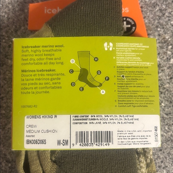 NWT Icebreaker Merino Wool Women's Small Anatomic Hiking Socks Size 5.5-7 - Picture 3 of 3